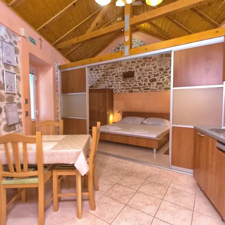 Vakantiehuis House Dinko Bol