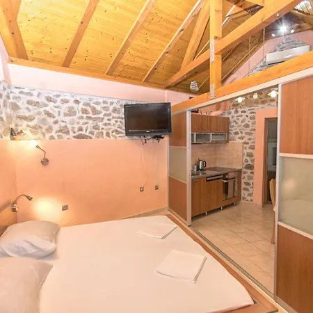 House Dinko *